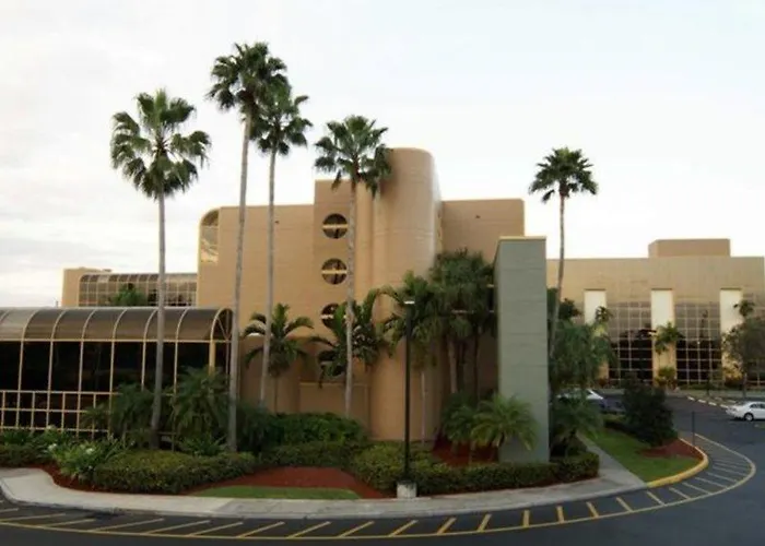Sawgrass Grand Hotel And Suites Sports Complex
