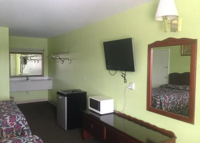 Budget Inn