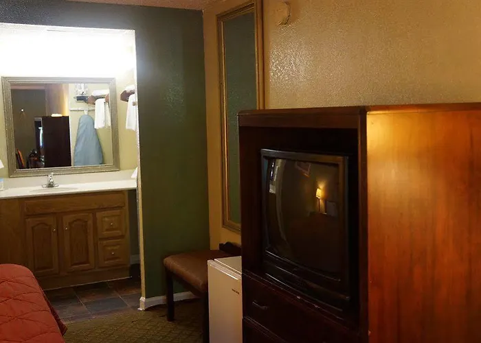 The Best Airport Inn