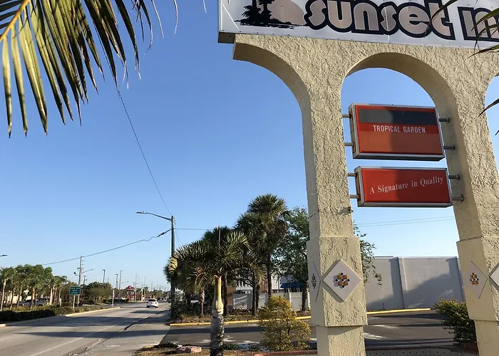 Sunset Inn- Fort Pierce, Fl