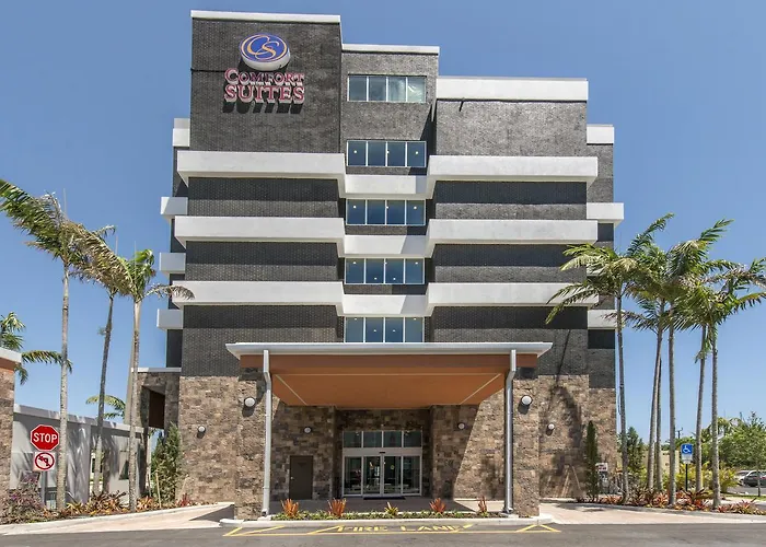 Comfort Suites Fort Lauderdale Airport & Cruise Port