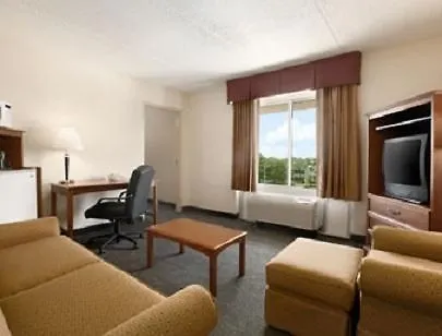 Baymont Inn & Suites Clearwater