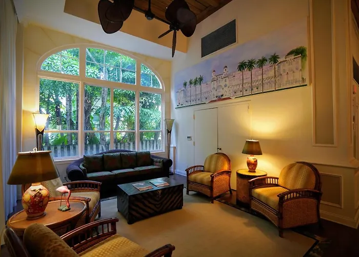 Renovated Studio In The Heart Of Palm Beach - Free Parking, Security Box