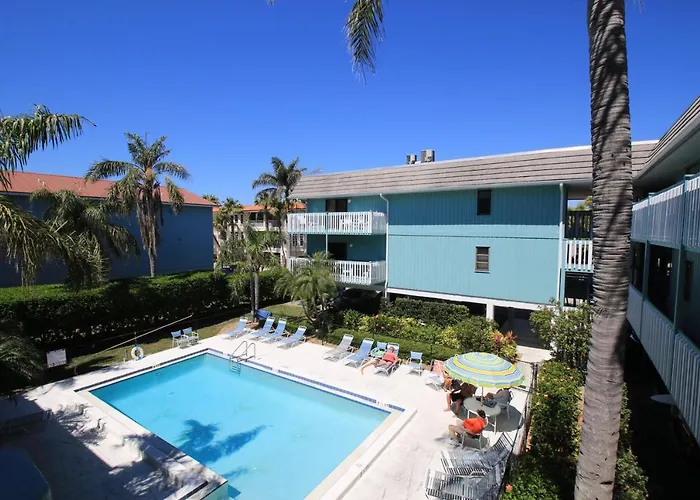 Anna Maria Island Beach Palms 7A