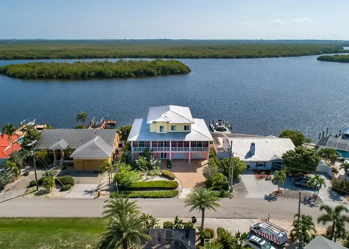 Kokopelli Villa - Matlacha Waterfront Retreat