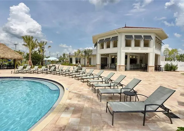 H - New 2 Bedroom Condo - 5 Miles To Disney - Free Water Park