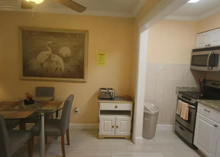 1/1 Bed&Bath Condos 5 Min Drive To Siesta