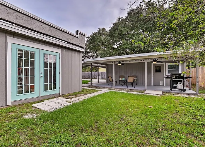 Walkable Winter Garden Bungalow: 3 Blocks To Dtwn