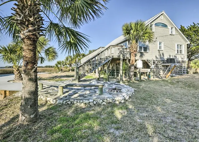 Cozy Waterfront 'Island House' On Live Oak Island!