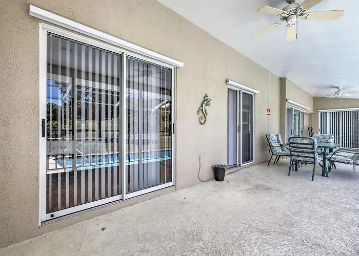 1 Mi To Weeki Wachee: Home W/ Pool In Spring Hill