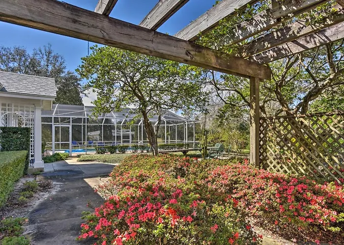 Cottage W/ Private Pool - Walk To Lake Wales!